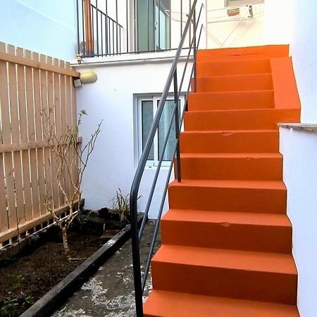Upstairs Home 蓬塔德尔加达 外观 照片