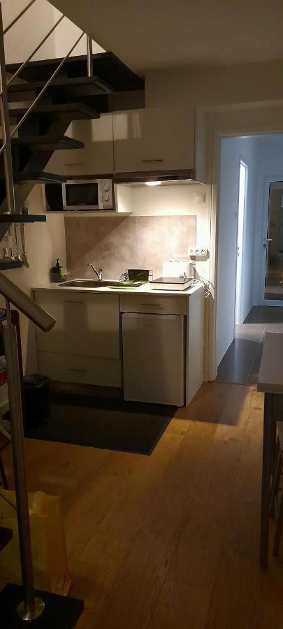 Upstairs Home 蓬塔德尔加达 外观 照片